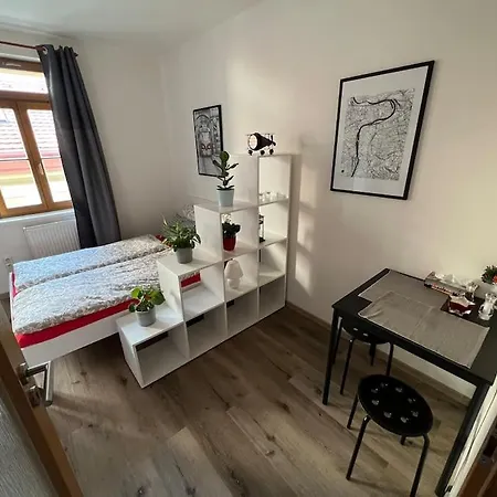 Modern Apartment Krymska & Francouzska Street Prague Exterior photo