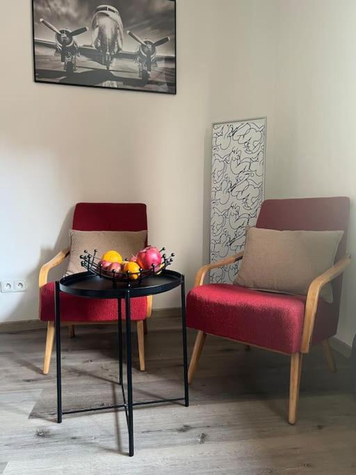 Modern Krymska & Francouzska Street Apartmán *